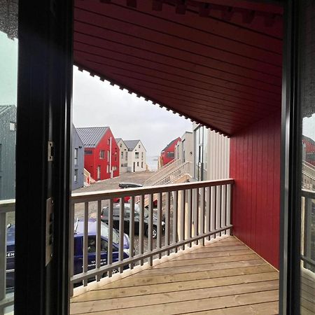 Stilren Leilighet I Henningsvær Eksteriør billede