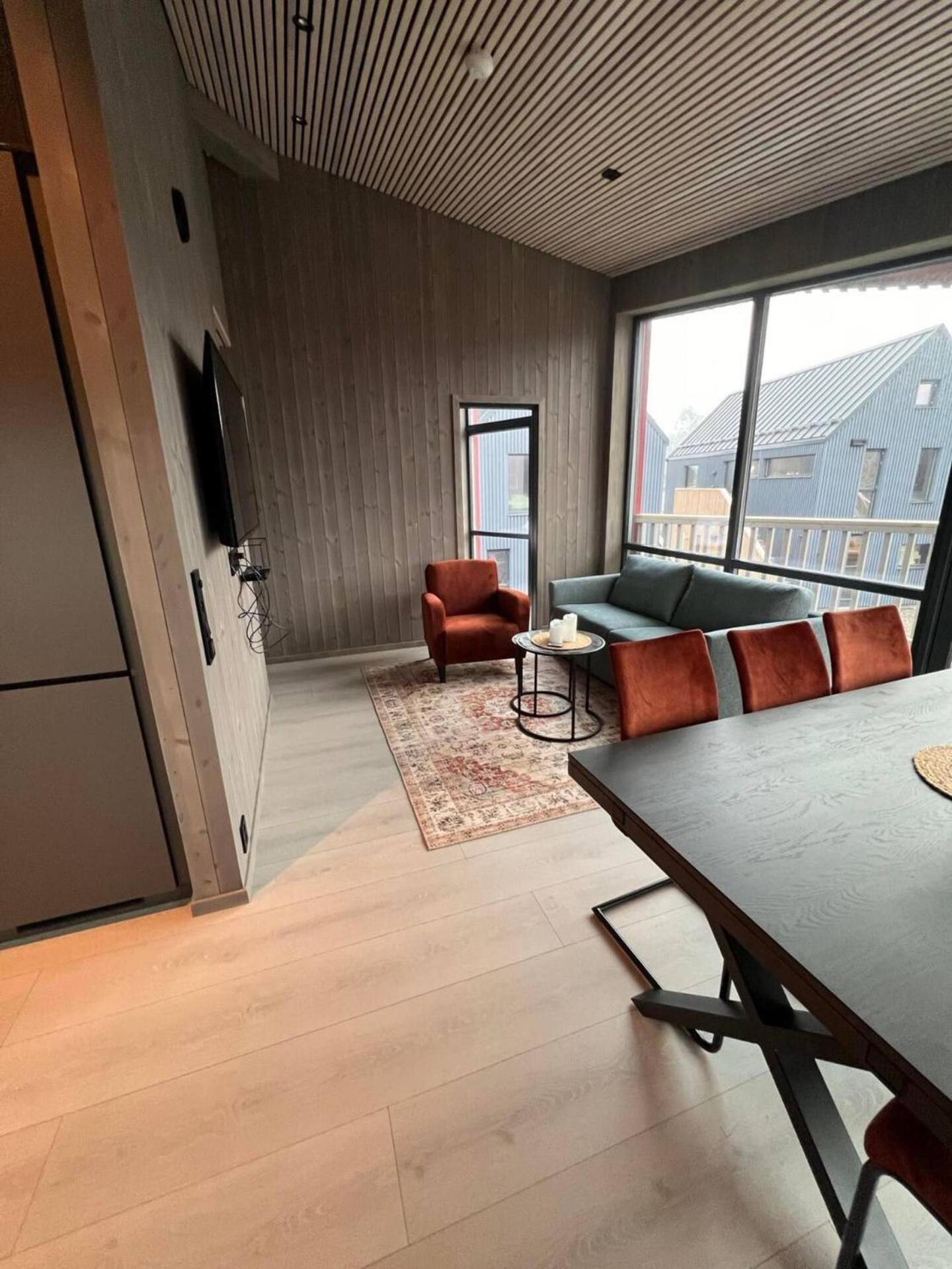 Stilren Leilighet I Henningsvær Eksteriør billede