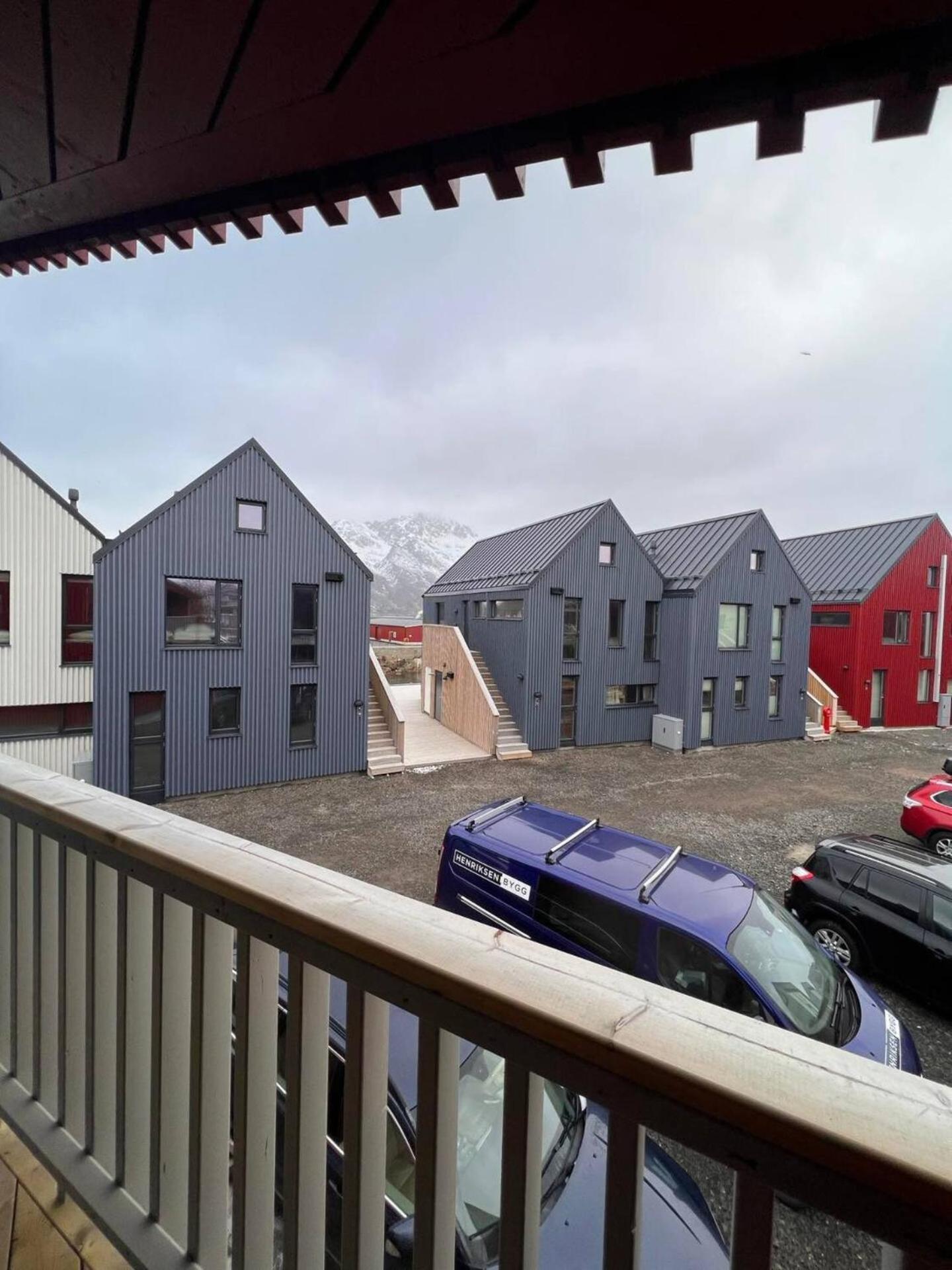 Stilren Leilighet I Henningsvær Eksteriør billede